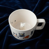ماگ فانتزی داخل عروسکی . طرح گربه . کد ۵۳